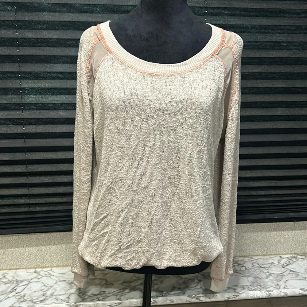 Gibson Women’s Tan w Orange Stitching LS Lightweight Chiffon Accents Top Large - Picture 1 of 11